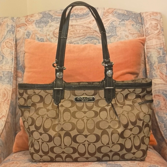 Coach Handbags - Coach Bag
